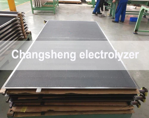 UHDE electrolyzer UHDE electrolyzer
